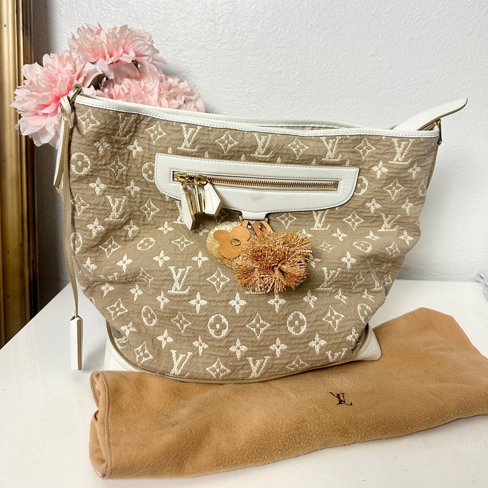 Louis Vuitton Besace Handbag Monogram Sabbia hobo